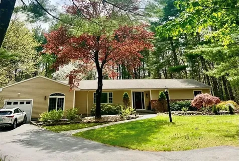3720 Division Road East Greenwich RI 02818