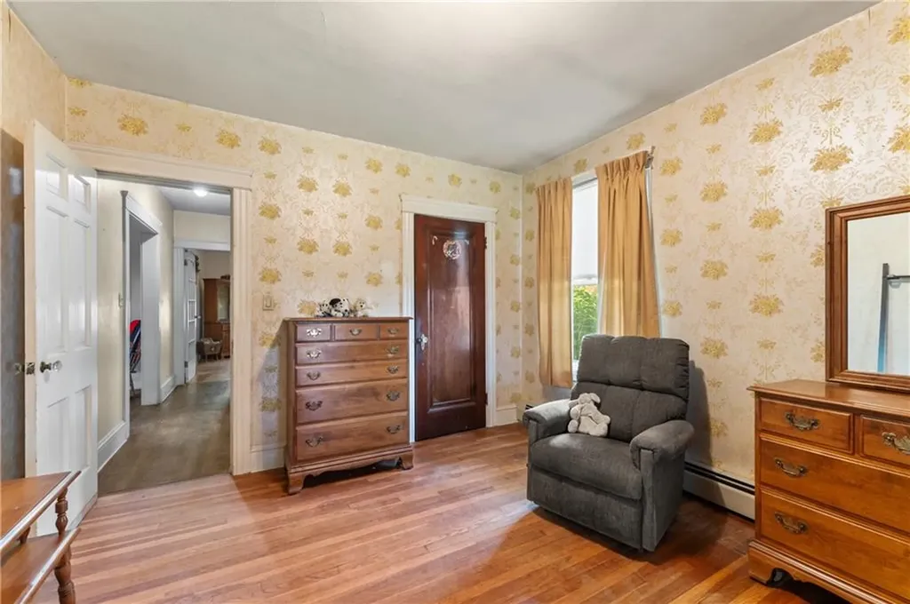 61 Nathanael Avenue Pawtucket RI 02860