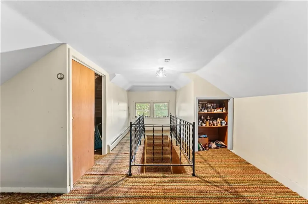 61 Nathanael Avenue Pawtucket RI 02860