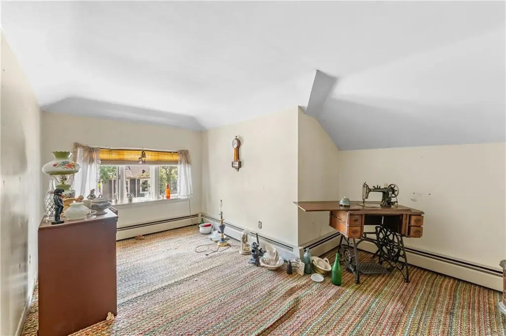 61 Nathanael Avenue Pawtucket RI 02860
