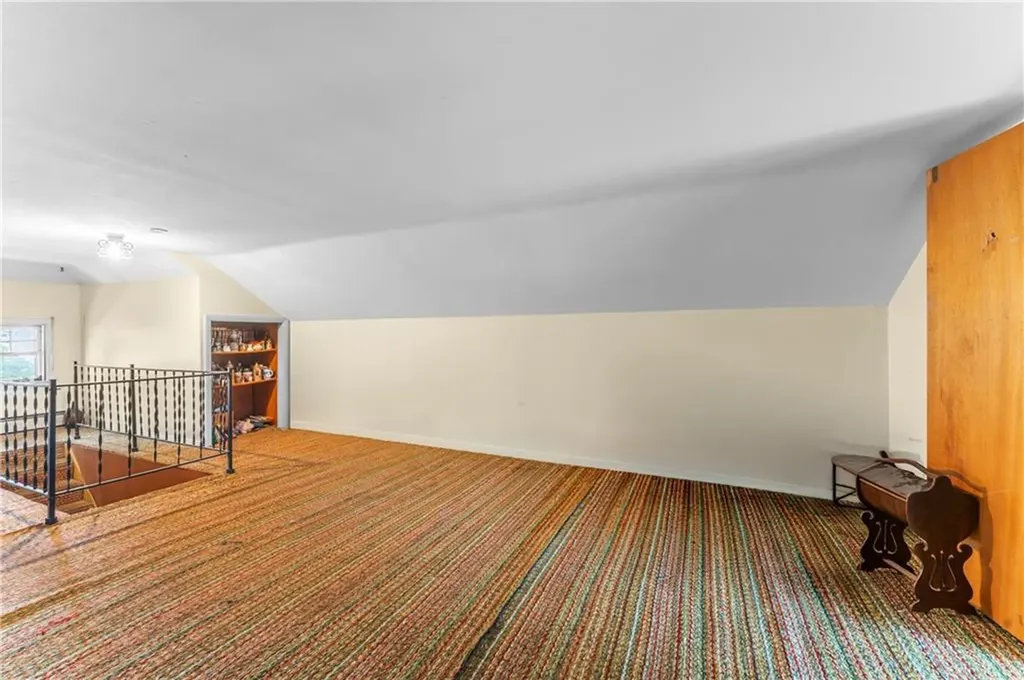 61 Nathanael Avenue Pawtucket RI 02860