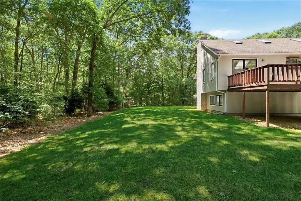 768 Weaver Hill Road Coventry RI 02816