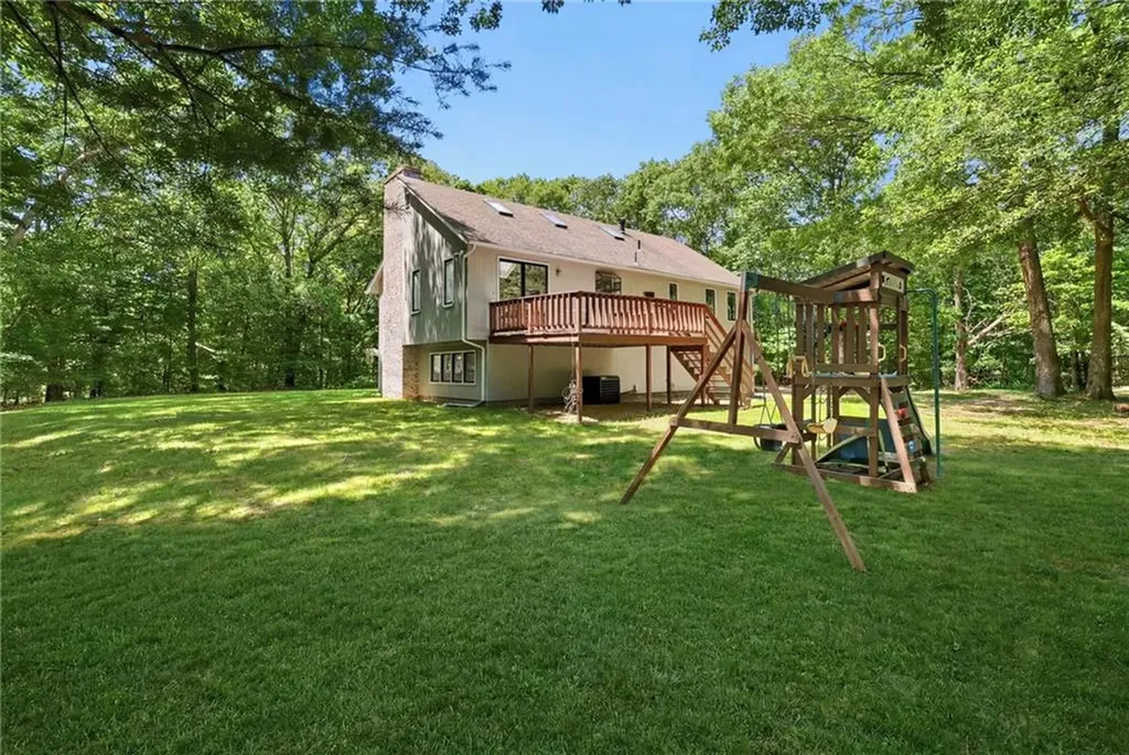 768 Weaver Hill Road Coventry RI 02816