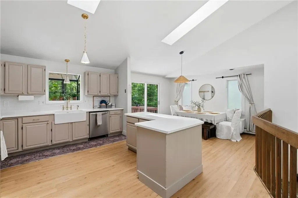 768 Weaver Hill Road Coventry RI 02816