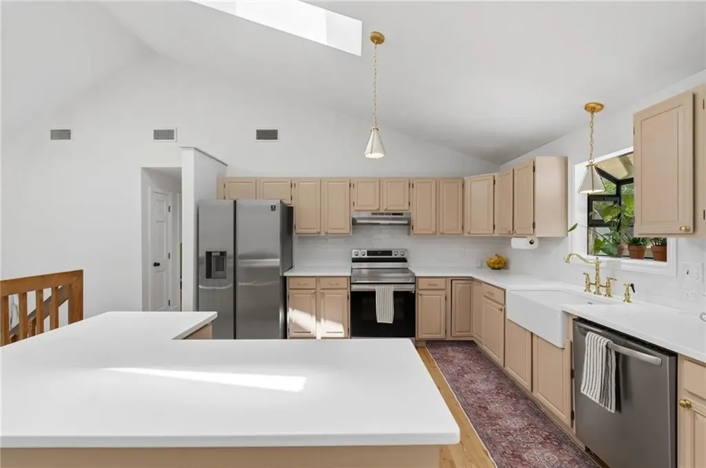 768 Weaver Hill Road Coventry RI 02816