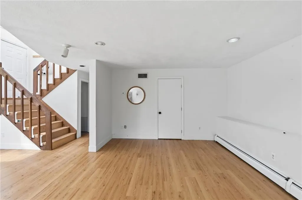768 Weaver Hill Road Coventry RI 02816