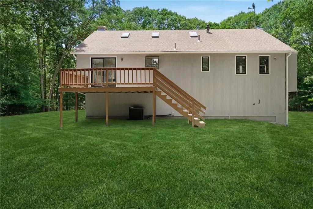 768 Weaver Hill Road Coventry RI 02816
