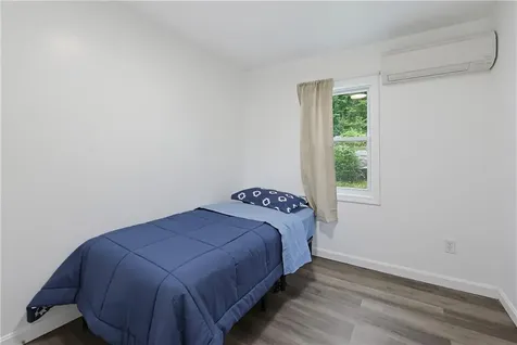 1703 Crandall Road Tiverton RI 02878