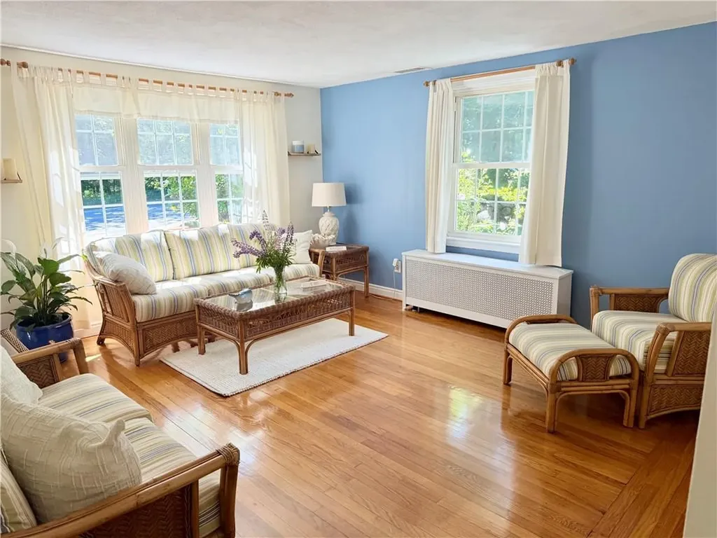 3454 Diamond Hill Road Cumberland RI 02864
