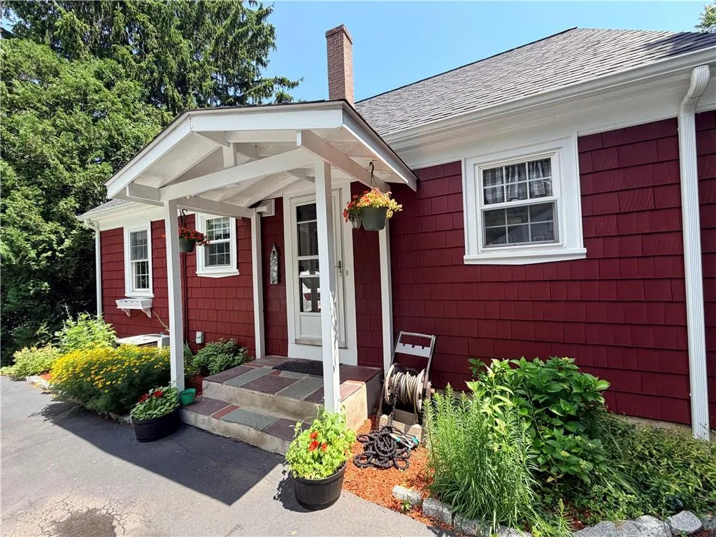 3454 Diamond Hill Road Cumberland RI 02864