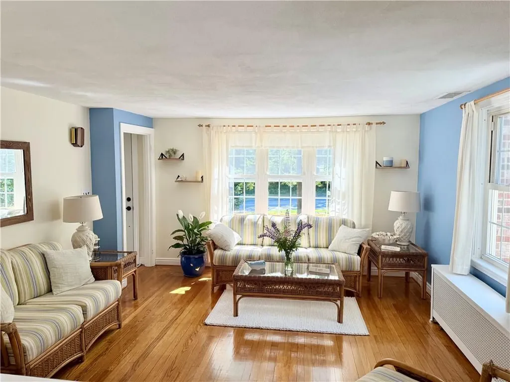3454 Diamond Hill Road Cumberland RI 02864