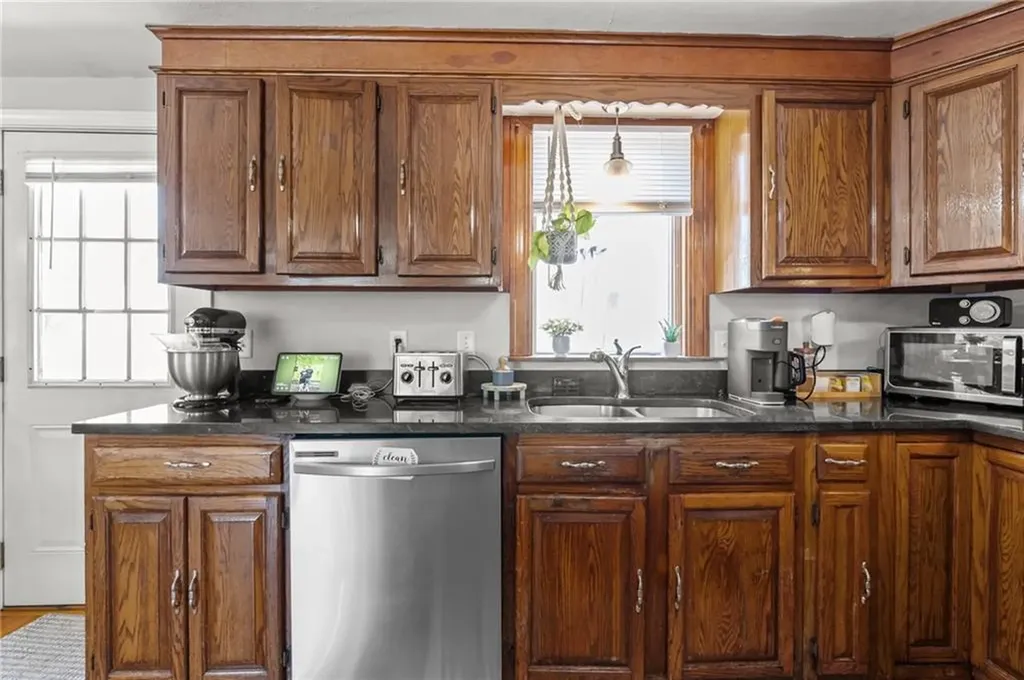 5 Gail Avenue Cranston RI 02905