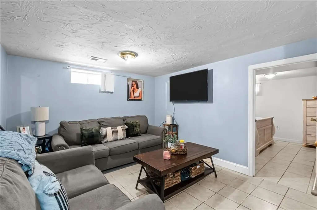 5 Gail Avenue Cranston RI 02905