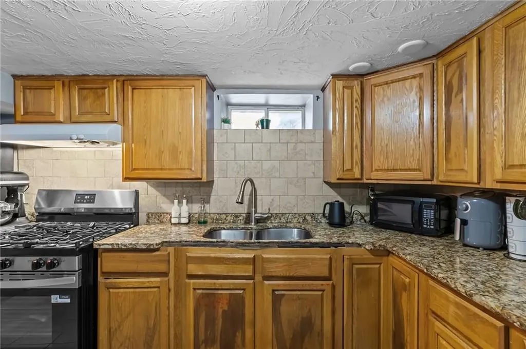 5 Gail Avenue Cranston RI 02905
