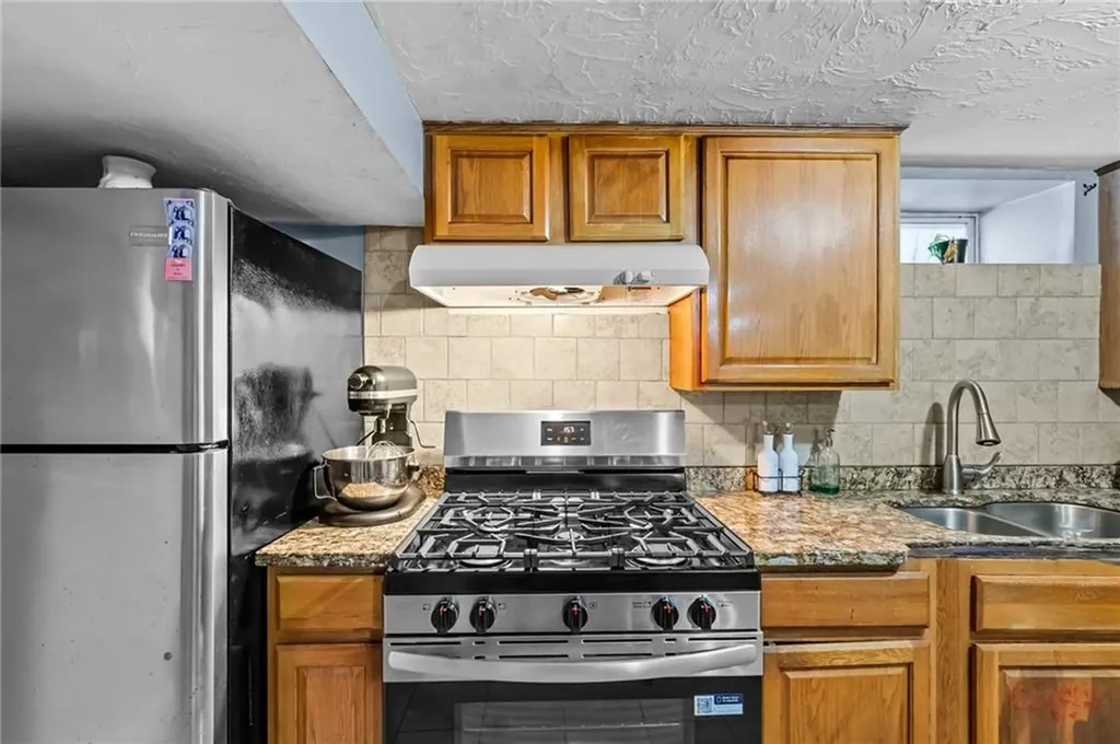 5 Gail Avenue Cranston RI 02905