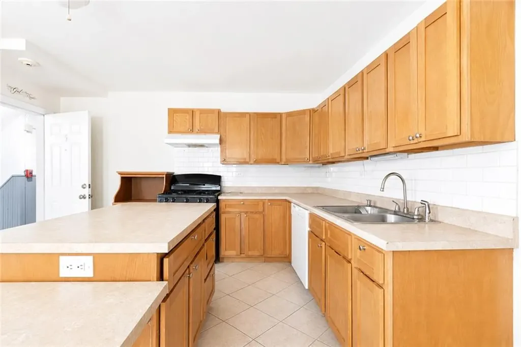 414 Rathbun Street Woonsocket RI 02895