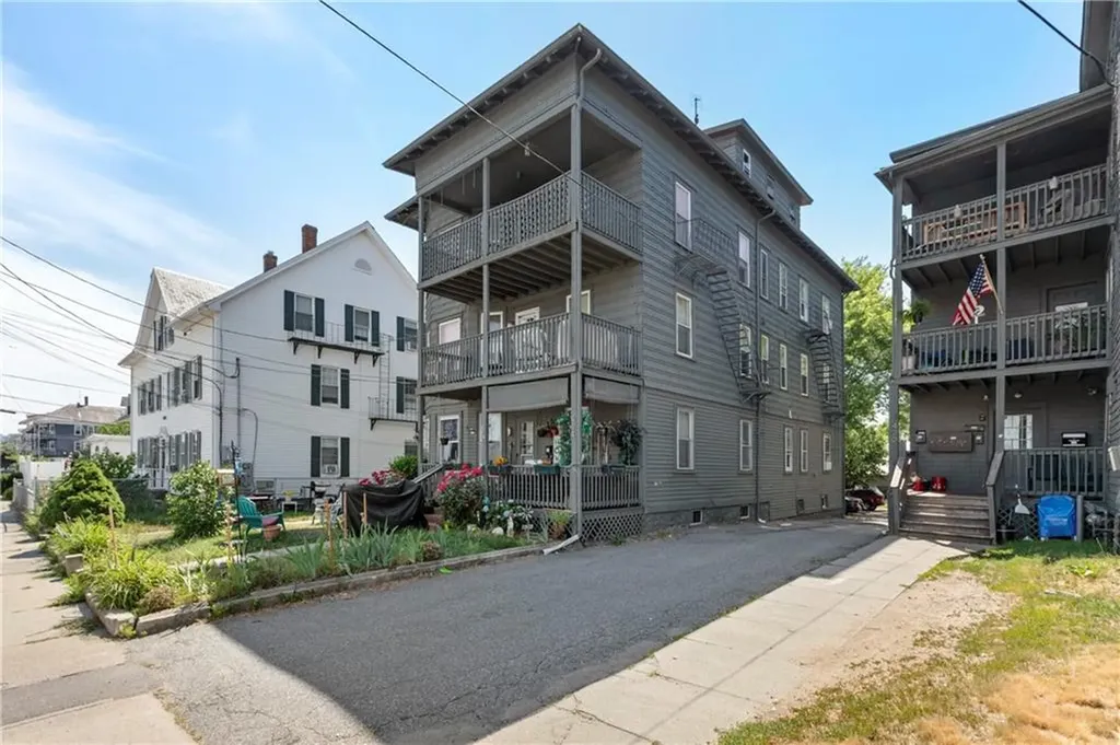 414 Rathbun Street Woonsocket RI 02895