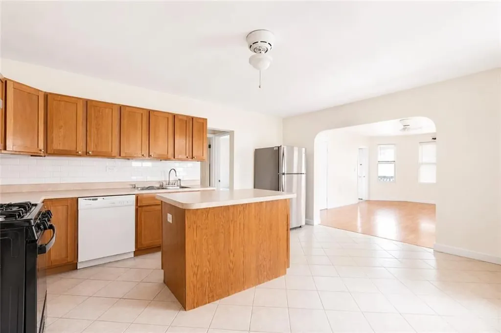 414 Rathbun Street Woonsocket RI 02895