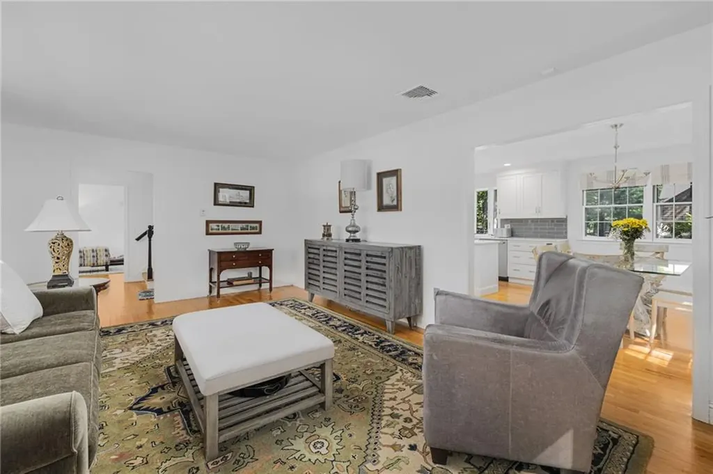 7 Ledgemont Drive Warwick RI 02886