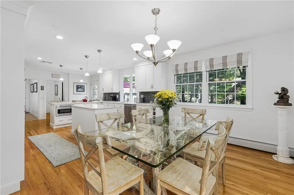 7 Ledgemont Drive Warwick RI 02886