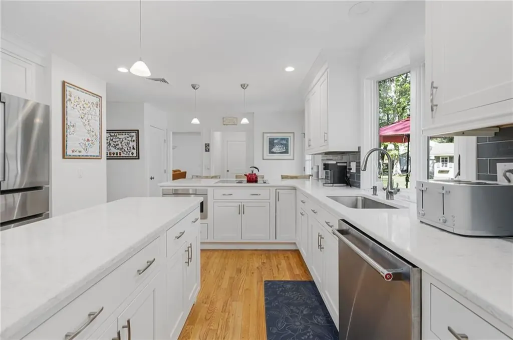 7 Ledgemont Drive Warwick RI 02886