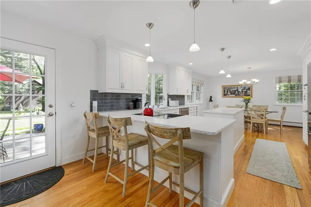 7 Ledgemont Drive Warwick RI 02886