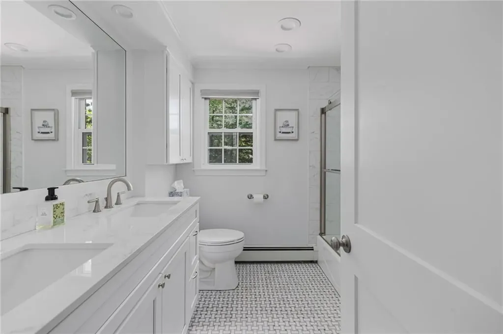 7 Ledgemont Drive Warwick RI 02886