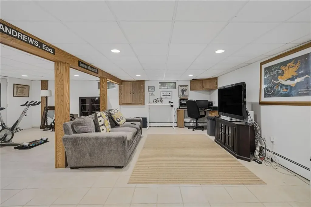 7 Ledgemont Drive Warwick RI 02886