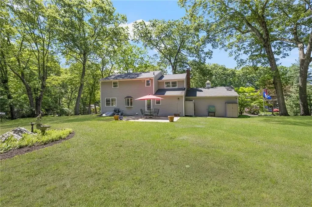 7 Ledgemont Drive Warwick RI 02886