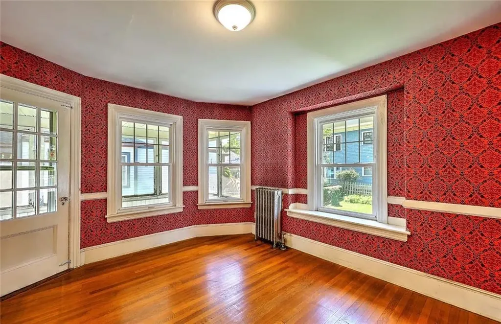 20 Summit Avenue Providence RI 02906