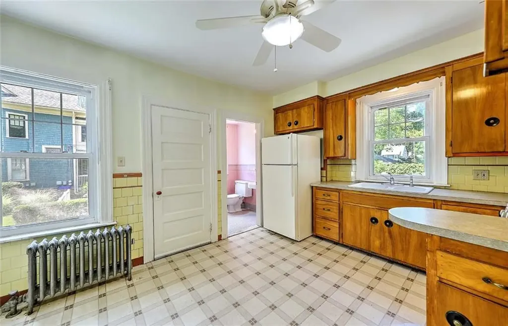 20 Summit Avenue Providence RI 02906