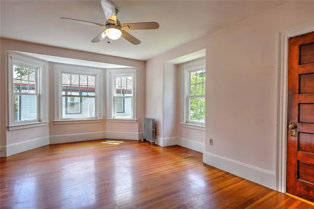 20 Summit Avenue Providence RI 02906