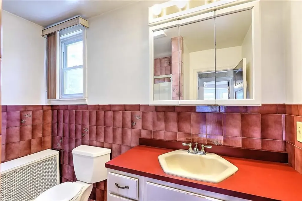 20 Summit Avenue Providence RI 02906