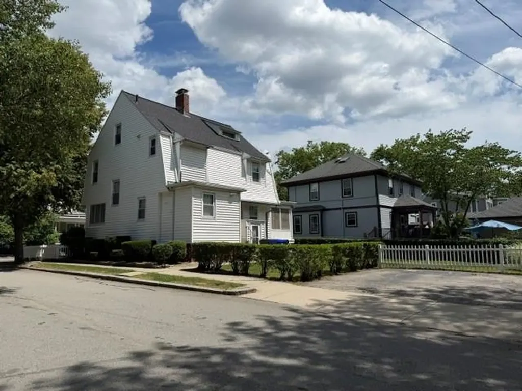 20 Summit Avenue Providence RI 02906