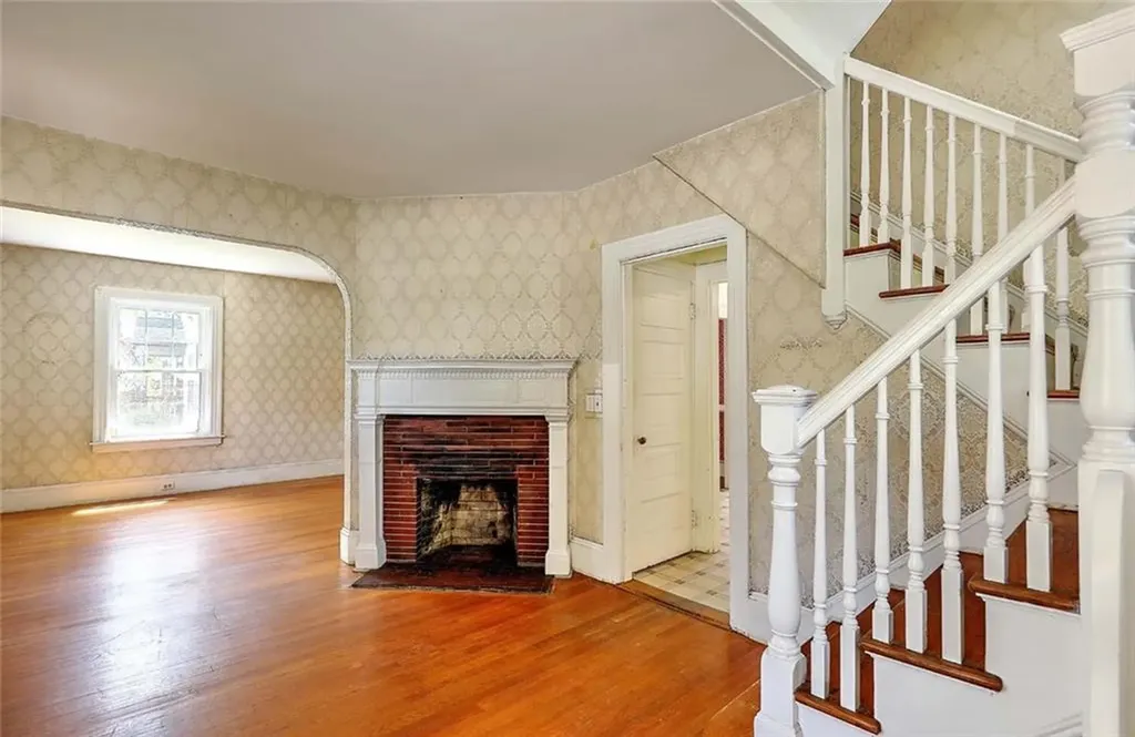 20 Summit Avenue Providence RI 02906