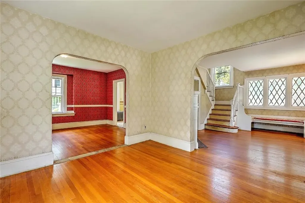 20 Summit Avenue Providence RI 02906