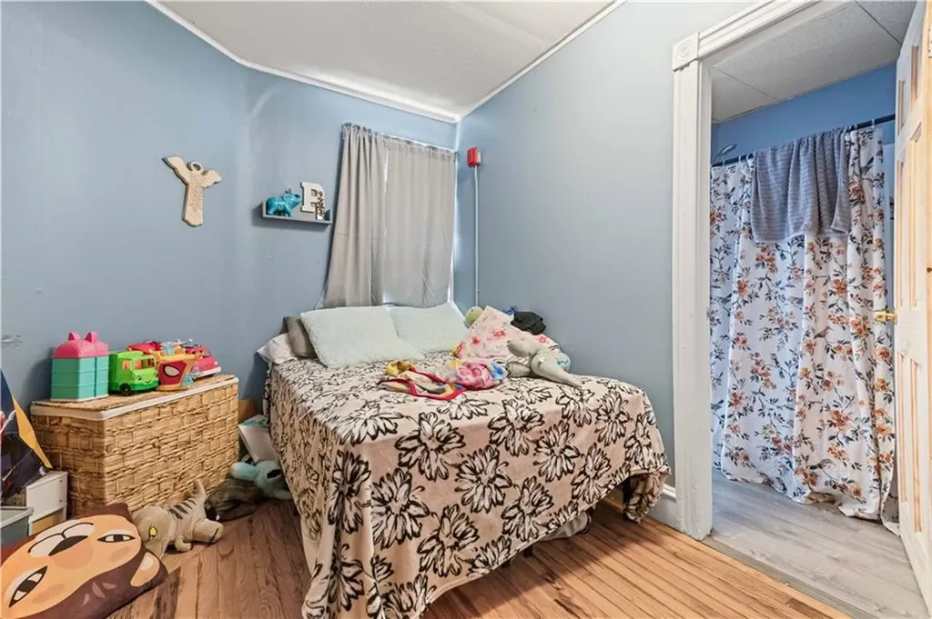 32 Harris Avenue West Warwick RI 02893