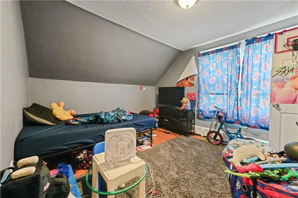 32 Harris Avenue West Warwick RI 02893