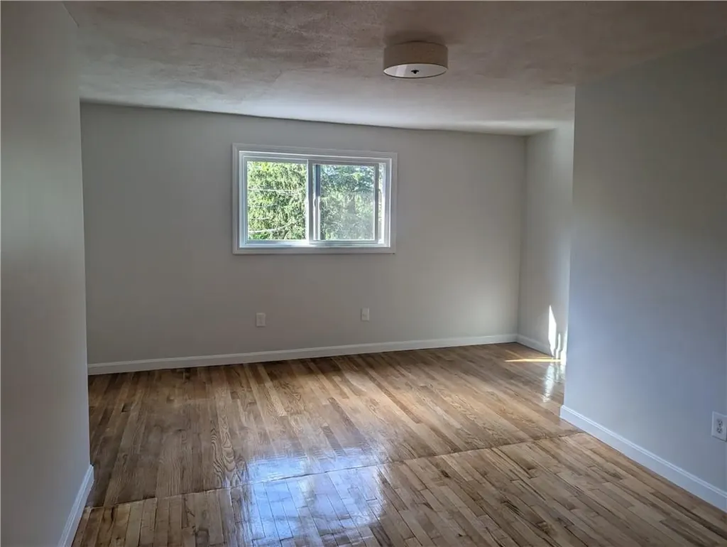 444 Woodward Road North Providence RI 02904