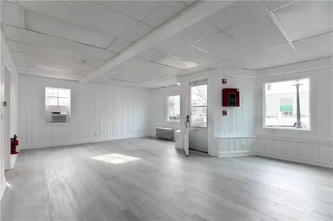 546 Main Street Warren RI 02885