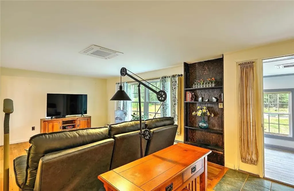89 Skunk Hill Road Hopkinton RI 02832