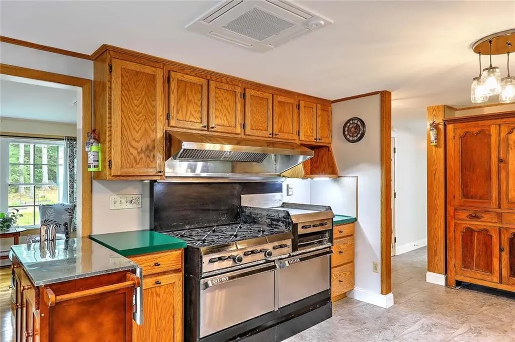 89 Skunk Hill Road Hopkinton RI 02832