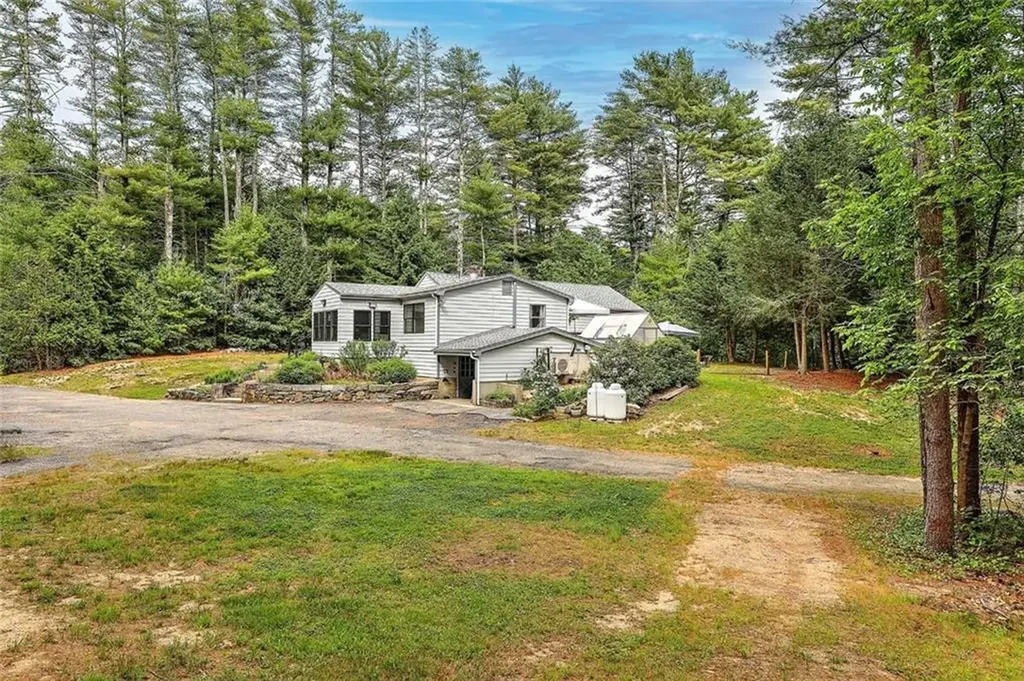 89 Skunk Hill Road Hopkinton RI 02832
