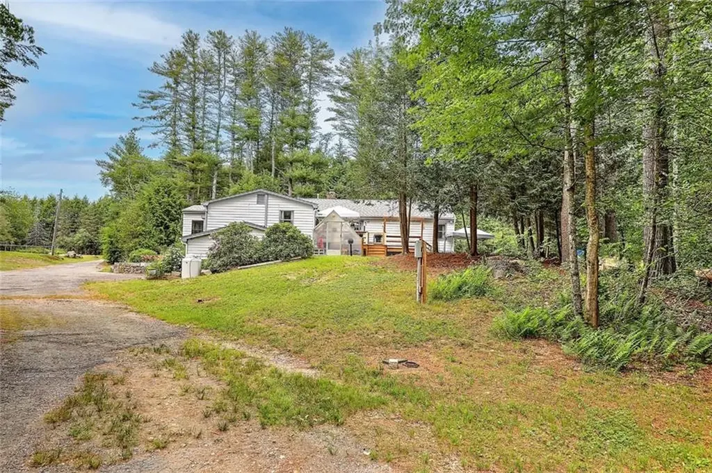 89 Skunk Hill Road Hopkinton RI 02832