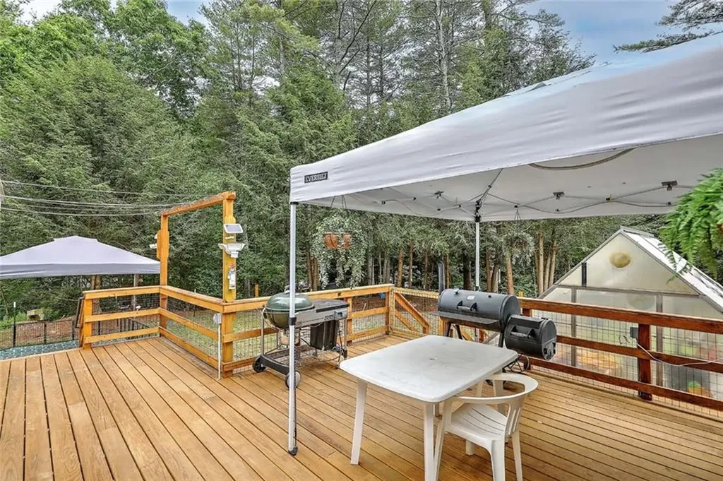 89 Skunk Hill Road Hopkinton RI 02832