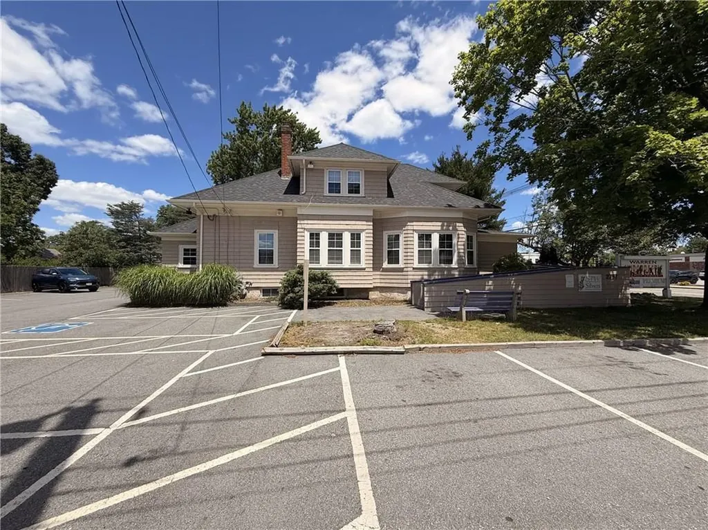 2797 Post Road Warwick RI 02886