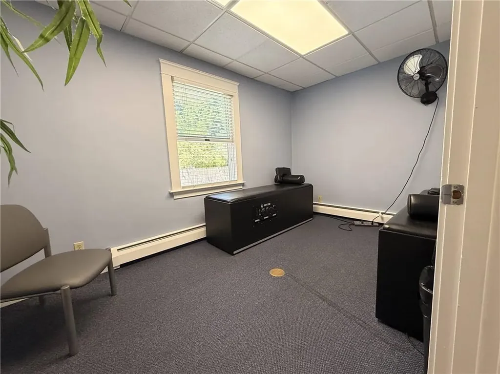 2797 Post Road Warwick RI 02886