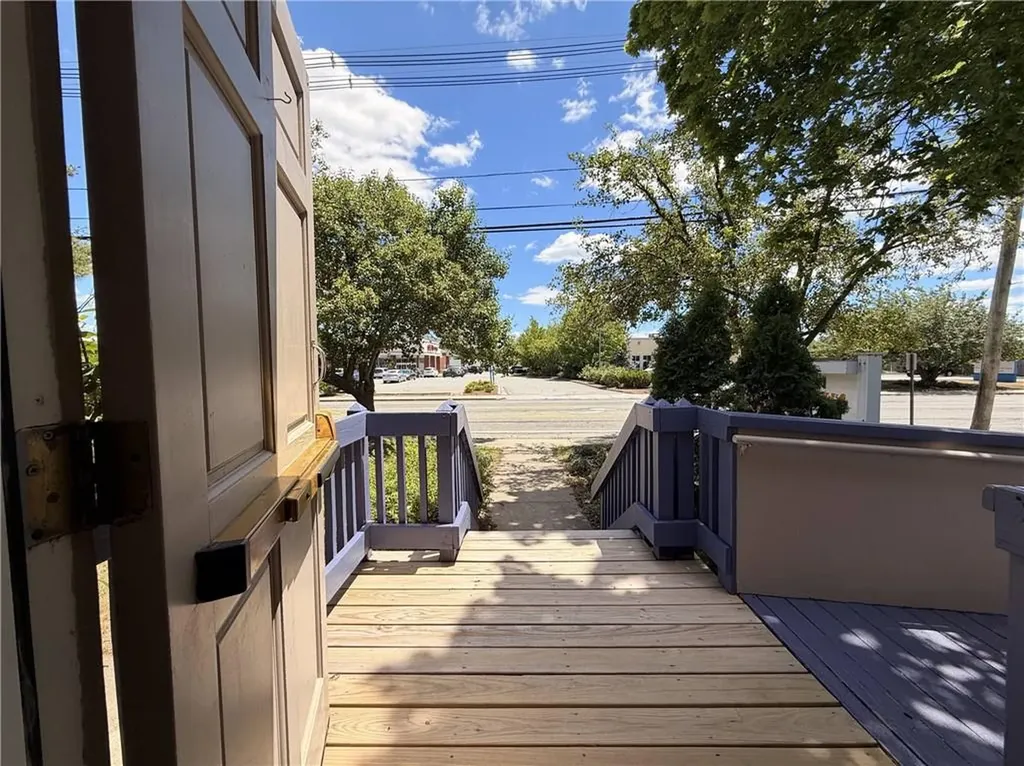 2797 Post Road Warwick RI 02886