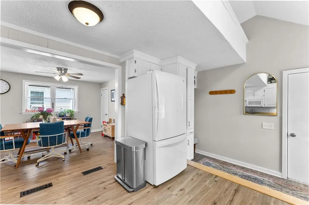 105 Ballston Avenue Pawtucket RI 02861