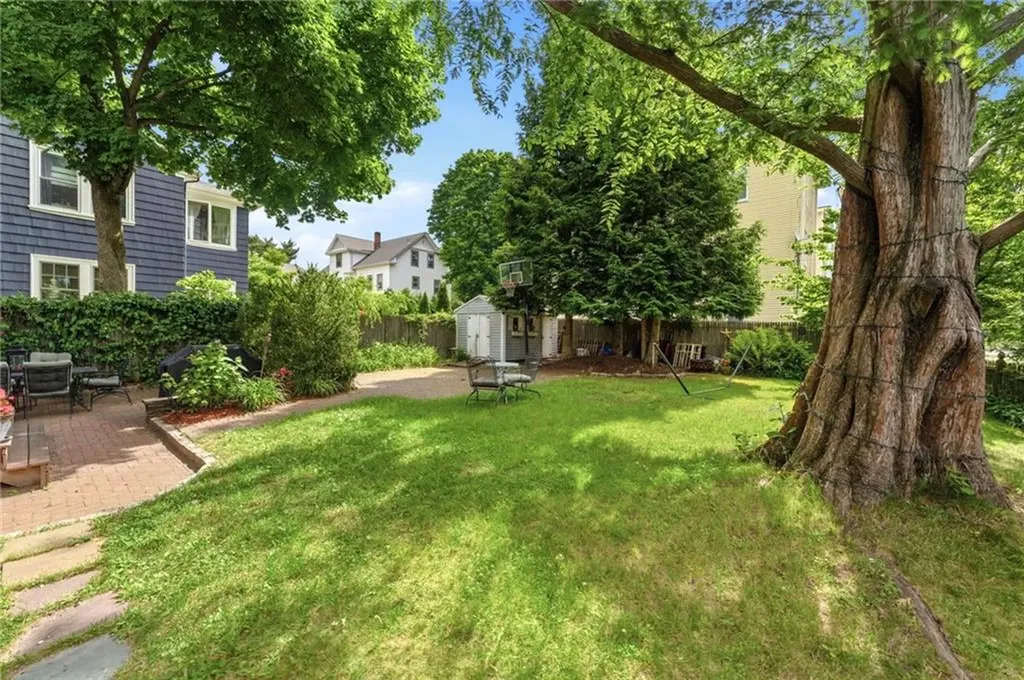 271 Highland Avenue Providence RI 02906